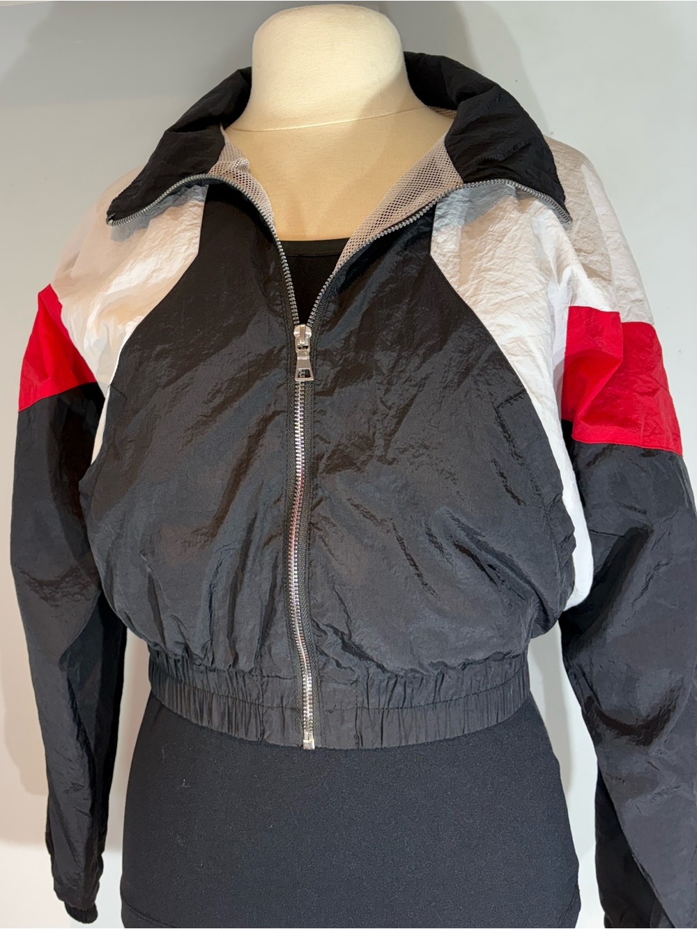 U2B Vintage 90s Colorblock Cropped Windbreaker Jacket